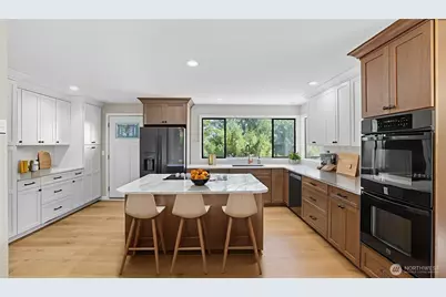 17606 NE 27th Street, Redmond, WA 98052 - Photo 7