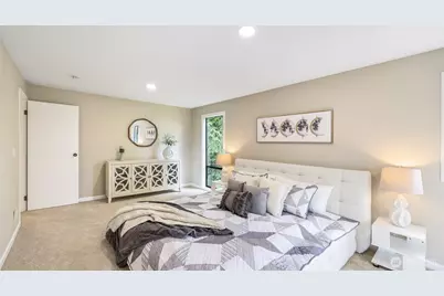 17606 NE 27th Street, Redmond, WA 98052 - Photo 13