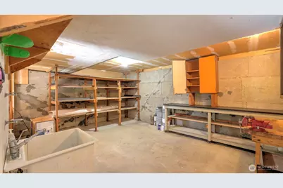 17606 NE 27th Street, Redmond, WA 98052 - Photo 29