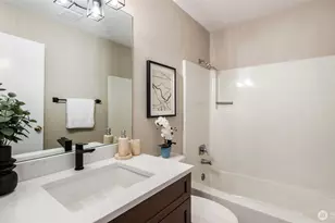 17606 NE 27th St, Redmond, WA 98052 - Photo 25