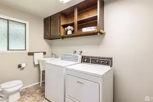 17606 NE 27th St, Redmond, WA 98052 - Photo 27