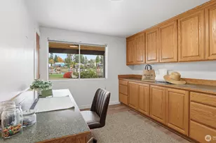 31430 W Lake Morton Dr SE, Kent, WA 98042 - Photo 21