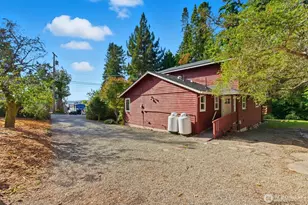 9110 NE Shore Dr, Indianola, WA 98342 - Photo 35