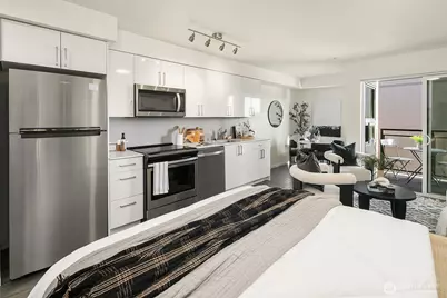 4609 Union Bay Place NE #551, Seattle, WA 98105 - Photo 5