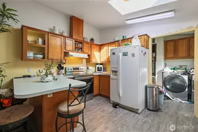 208 W Orchard Street, Oakville, WA 98568 - Photo 5