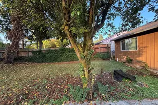 821 195th St, Shoreline, WA 89155 - Photo 27