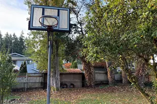 821 195th St, Shoreline, WA 89155 - Photo 29