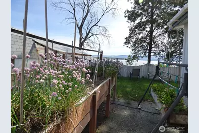 106 1/2 Indian Avenue E, Brewster, WA 98812 - Photo 21