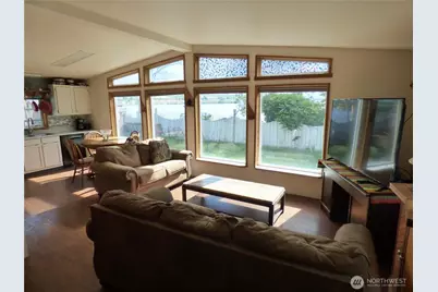 106 1/2 Indian Avenue E, Brewster, WA 98812 - Photo 3