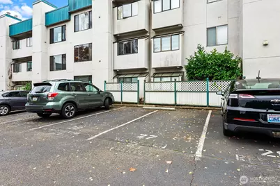 1740 NE 86th Street #215, Seattle, WA 98115 - Photo 17