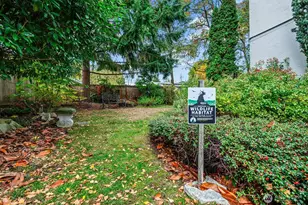 1740 NE 86th St, Seattle, WA 98115 - Photo 21