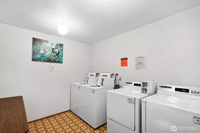 1740 NE 86th Street #215, Seattle, WA 98115 - Photo 19