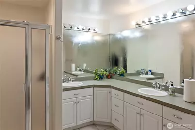 1203 E Section Street, Mount Vernon, WA 98274 - Photo 25