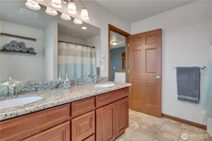 10908 177th Ave Ct E, Bonney Lake, WA 98391 - Photo 29