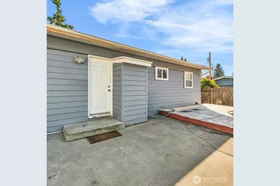 2716 NE 5th Place, Renton, WA 98056 - Photo 21