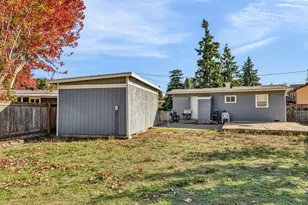 2716 NE 5th Pl, Renton, WA 98056 - Photo 23