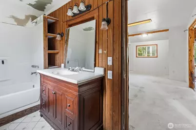 17328 Mulqueen Road SE, Rainier, WA 98576 - Photo 21