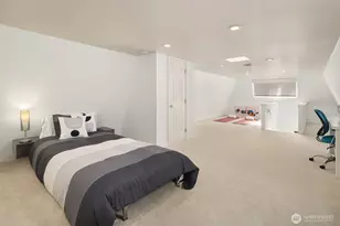 379 100th Ave NE, Bellevue, WA 98004 - Photo 23