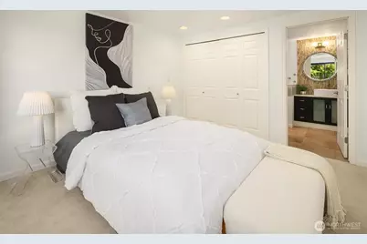 379 100th Avenue NE #A, Bellevue, WA 98004 - Photo 19