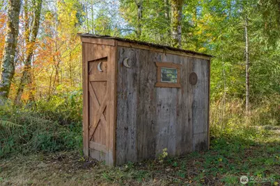 17328 Mulqueen Road SE, Rainier, WA 98576 - Photo 13