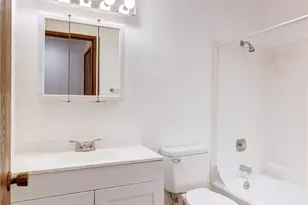 12607 NE 119th St, Kirkland, WA 98034 - Photo 9