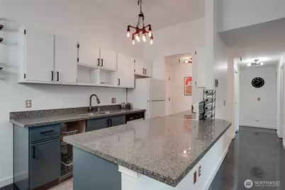 1100 Harrington Avenue NE #310, Renton, WA 98056 - Photo 9