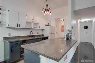 1100 Harrington Ave NE, Renton, WA 98056 - Photo 9