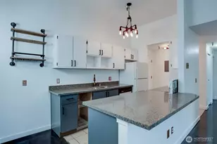 1100 Harrington Ave NE, Renton, WA 98056 - Photo 7