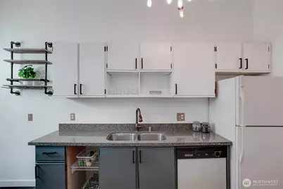 1100 Harrington Avenue NE #310, Renton, WA 98056 - Photo 7