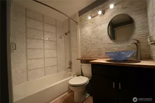 1770 159th Ave NE, Bellevue, WA 98008 - Photo 15