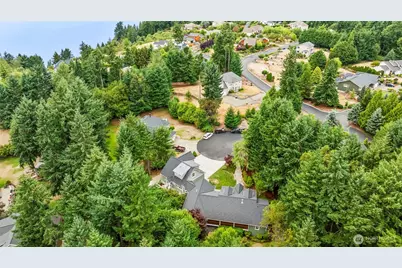 1090 Paha View Drive, Fox Island, WA 98333 - Photo 37