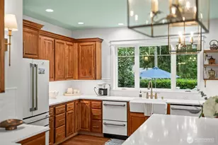 1090 Paha View Dr, Fox Island, WA 98333 - Photo 5