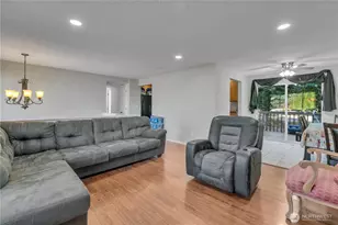 14251 SE 257th Pl, Kent, WA 98042 - Photo 5