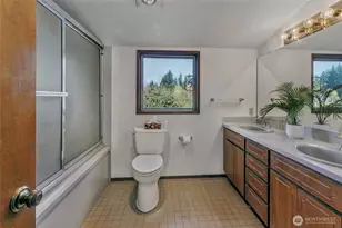 4221 72nd St E, Tacoma, WA 98443 - Photo 31