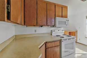 4221 72nd St E, Tacoma, WA 98443 - Photo 13