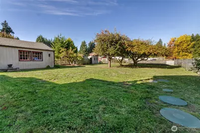 4221 72nd Street E, Tacoma, WA 98443 - Photo 33