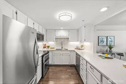 4081 224th Lane SE #210, Issaquah, WA 98029 - Photo 3