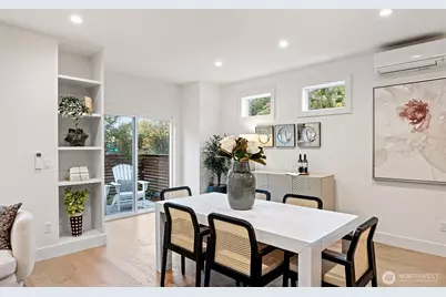 8001 25th Avenue NW, Seattle, WA 98117 - Photo 11