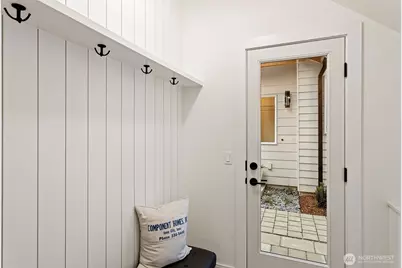 8001 25th Avenue NW, Seattle, WA 98117 - Photo 19