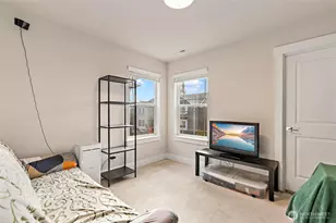 1109 146th St SW, Lynnwood, WA 98087 - Photo 15