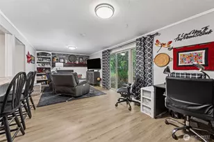 5700 Cooper Point Rd NW, Olympia, WA 98502 - Photo 15