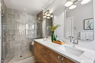 706 Newport Way NW, Issaquah, WA 98027 - Photo 29