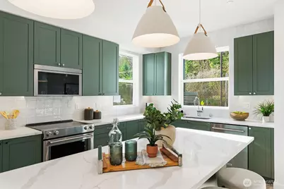 706 Newport Way NW, Issaquah, WA 98027 - Photo 13