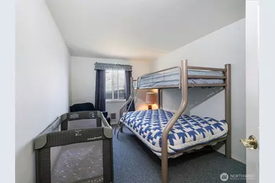 26 E Port Gardner Dr, Everett, WA 98206 - Photo 21