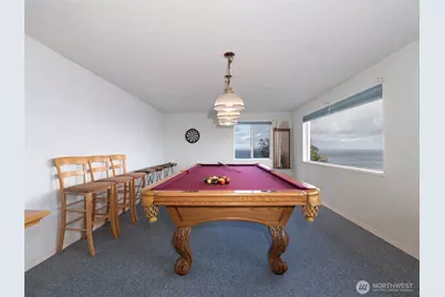 26 E Port Gardner Dr, Everett, WA 98206 - Photo 17