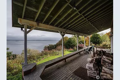 26 E Port Gardner Dr, Everett, WA 98206 - Photo 23