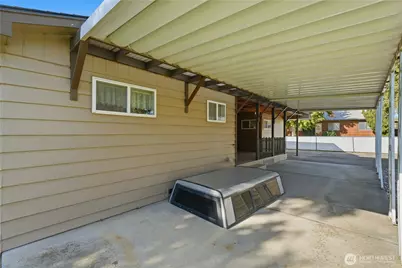 318 NE Lambert Avenue, College Place, WA 99324 - Photo 25