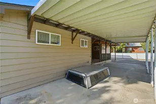 318 NE Lambert Ave, College Place, WA 99324 - Photo 25