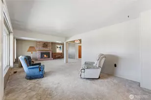 318 NE Lambert Ave, College Place, WA 99324 - Photo 3