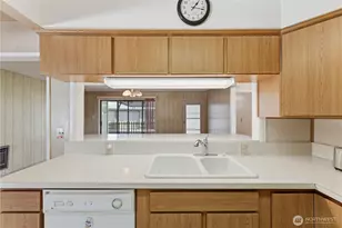 318 NE Lambert Ave, College Place, WA 99324 - Photo 7